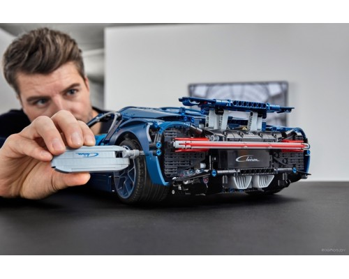 Конструктор Lego Technic 42083 Bugatti Chiron