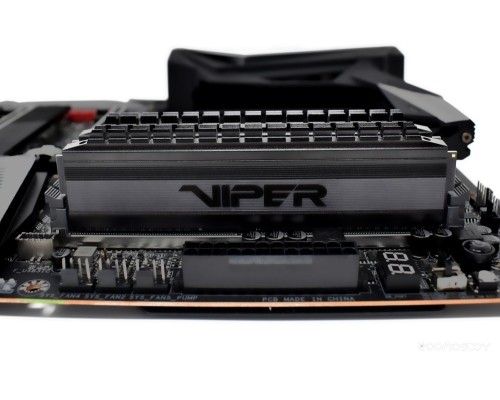 Модуль памяти Patriot Viper 4 Blackout 2x32GB DDR4 PC4-28800 PVB464G360C8K