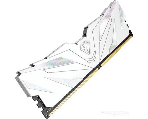 Модуль памяти Netac Shadow II White 8ГБ DDR4 3600МГц NTSWD4P36SP-08W