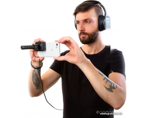 Проводной микрофон IK Multimedia iRig Mic Video