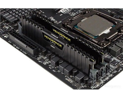 Модуль памяти Corsair Vengeance LPX 2x32ГБ DDR4 3600 МГц CMK64GX4M2D3600C18