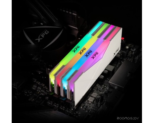 Модуль памяти A-Data XPG Spectrix D50 RGB 8ГБ DDR4 3600 МГц AX4U36008G18I-SW50