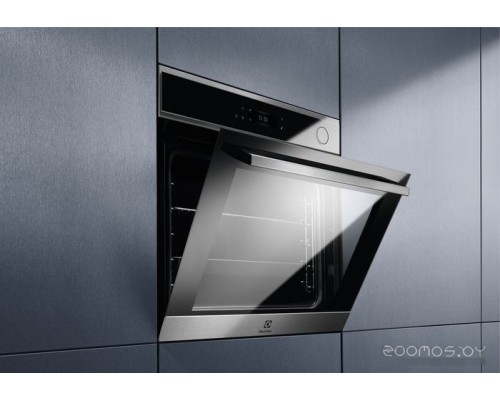 Духовой шкаф Electrolux EOC8P39WX