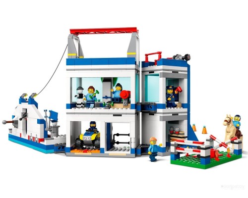 Конструктор Lego City 60372 Полицейская тренировочная академия